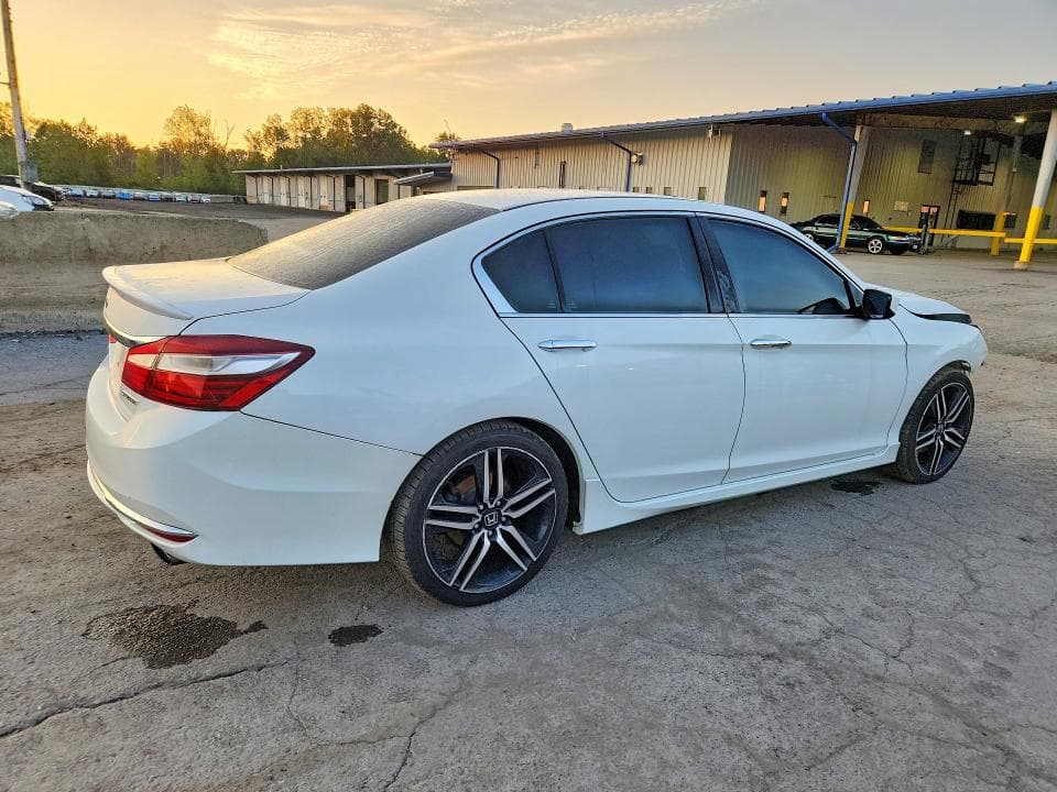 2017 HONDA ACCORD SPORT 3