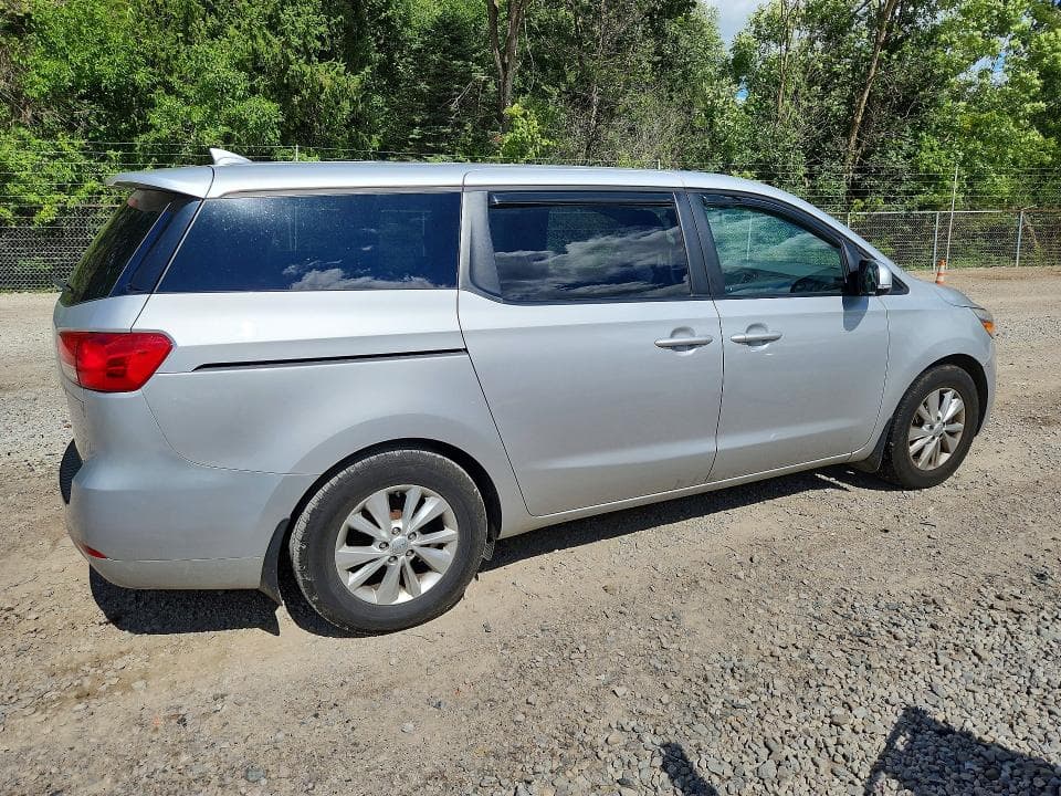 2018 KIA SEDONA LX 3