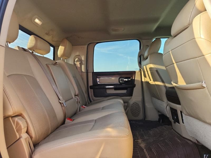2018 RAM 3500 LARAMIE 10