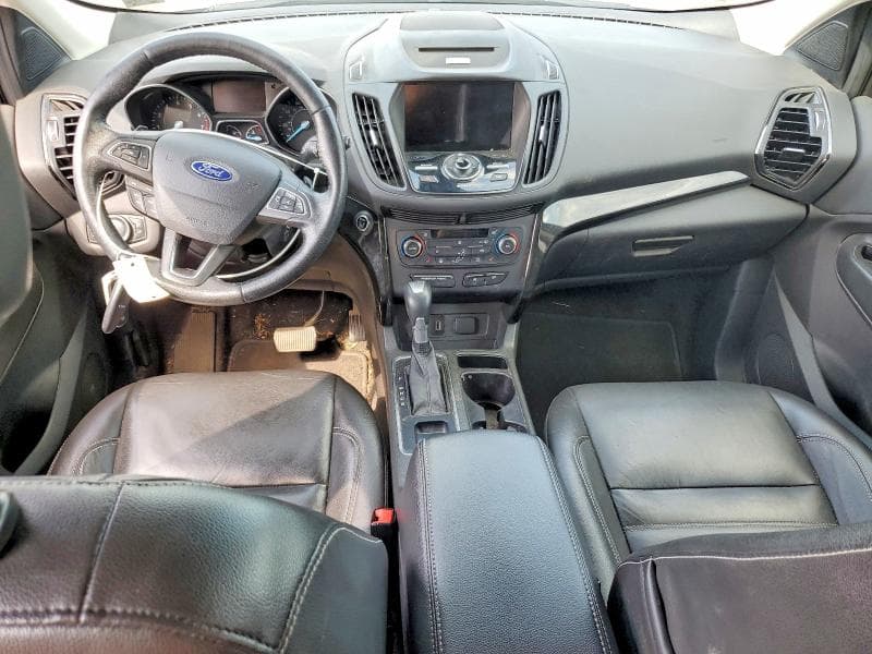 2017 FORD ESCAPE TITANIUM 8