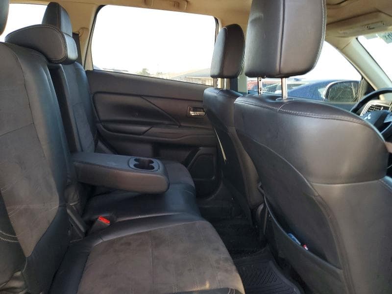 2019 MITSUBISHI OUTLANDER SE 11