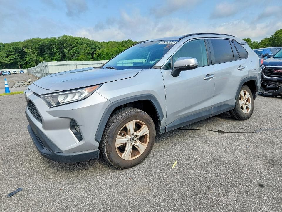 2021 TOYOTA RAV4 XLE - 1