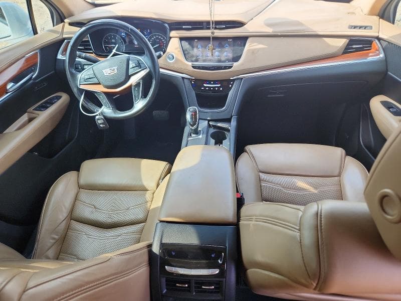 2017 CADILLAC XT5 PLATINUM 8