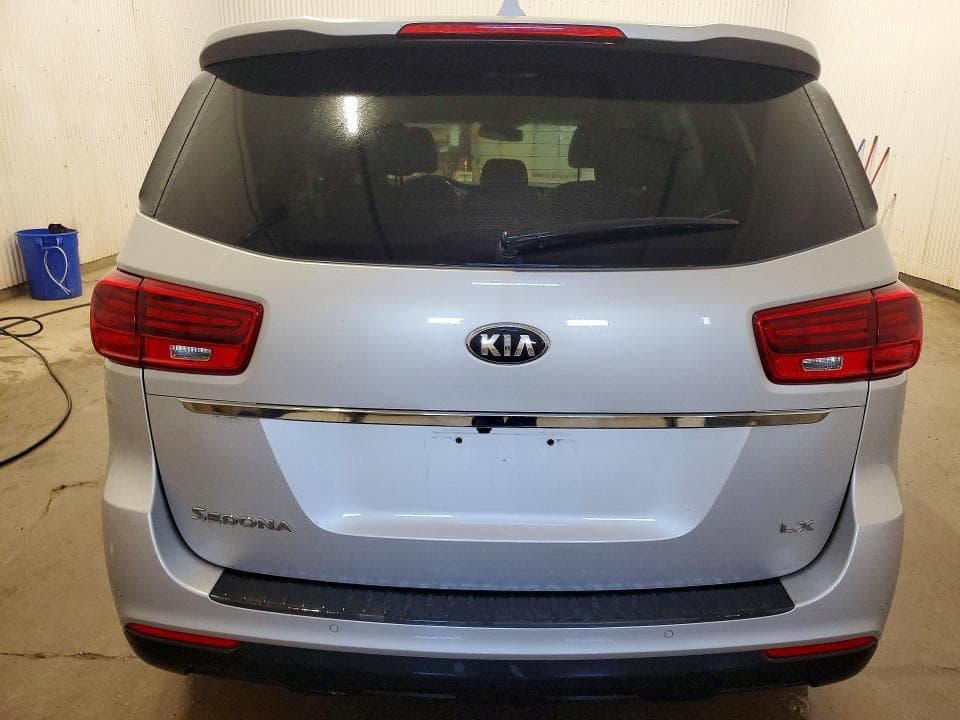 2020 KIA SEDONA LX 6