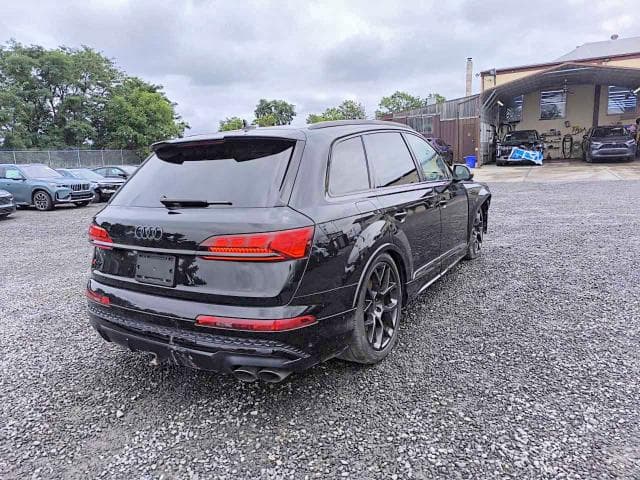 2025 AUDI SQ7 PRESTIGE 4