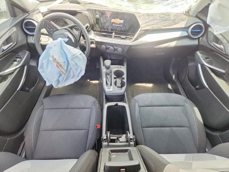 2026 CHEVROLET TRAX LS 8