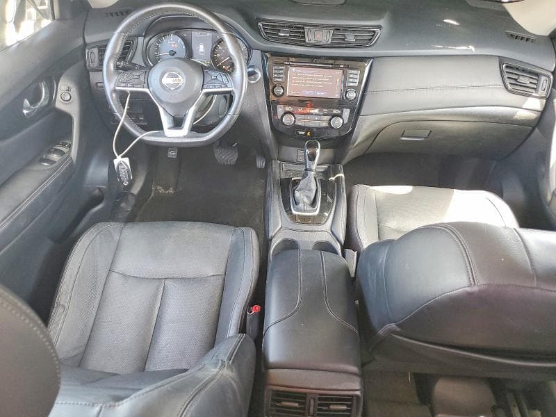 2017 NISSAN ROGUE SL 8