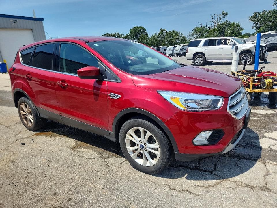 2019 FORD ESCAPE SE 4