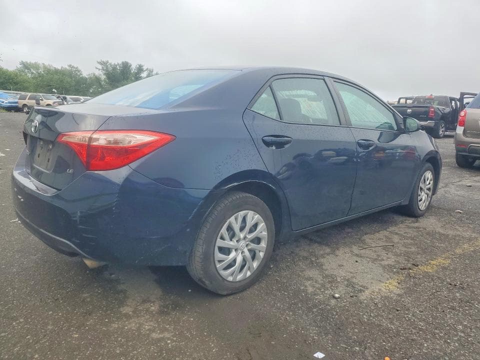 2017 TOYOTA COROLLA LE 3
