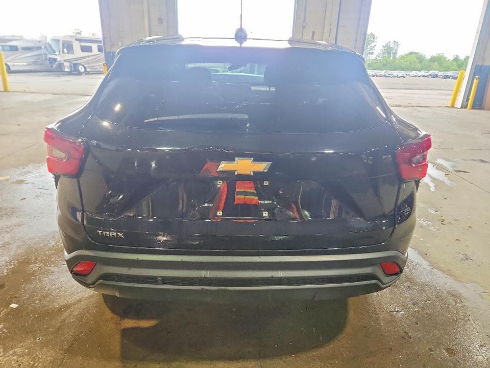 2024 CHEVROLET TRAX LS 6