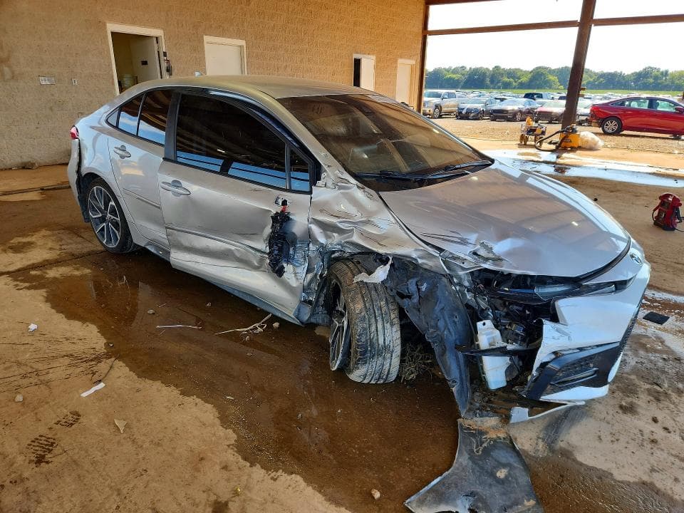 2021 TOYOTA COROLLA SE 4