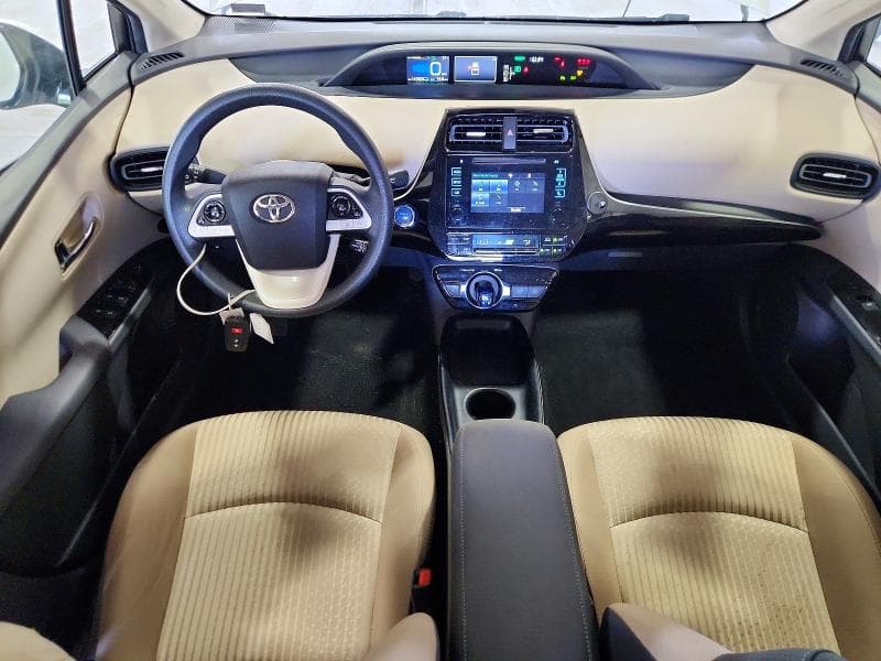 2017 TOYOTA PRIUS TWO 8