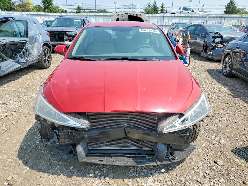 2019 HYUNDAI ELANTRA SE 5