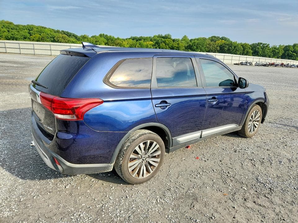 2019 MITSUBISHI OUTLANDER ES 3