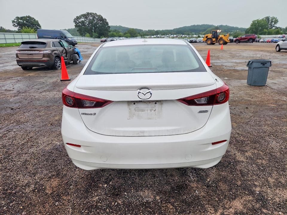 2017 MAZDA 3 TOURING 6
