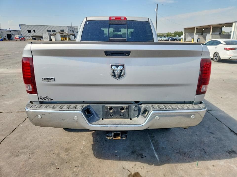 2017 RAM 2500 LARAMIE 6