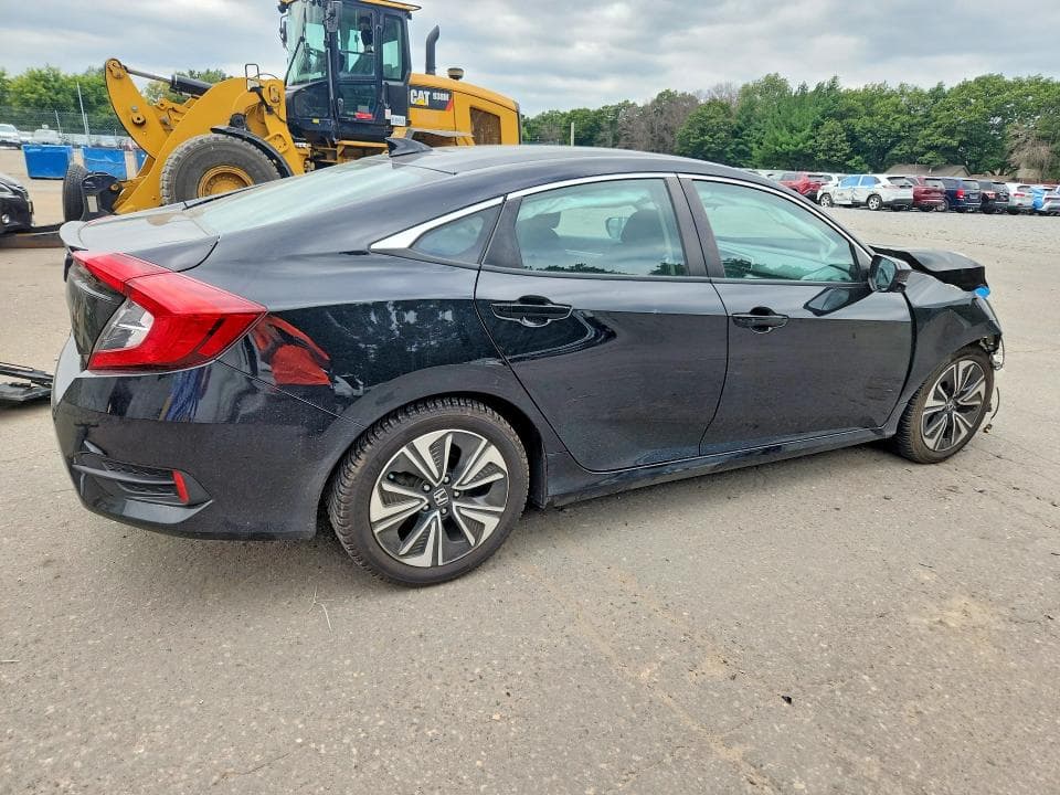 2018 HONDA CIVIC EX 3