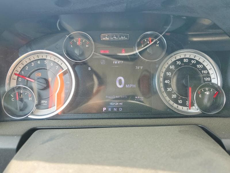 2017 RAM 1500 SLT 9