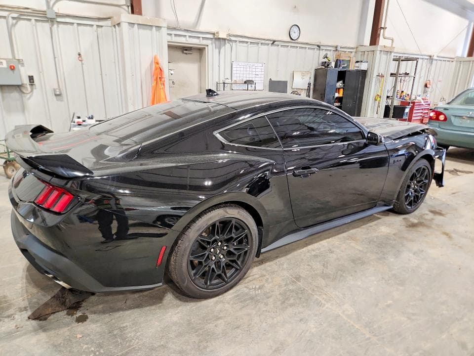 2024 FORD MUSTANG GT 3