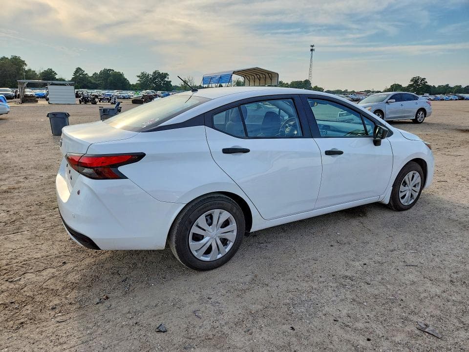 2025 NISSAN VERSA S 3