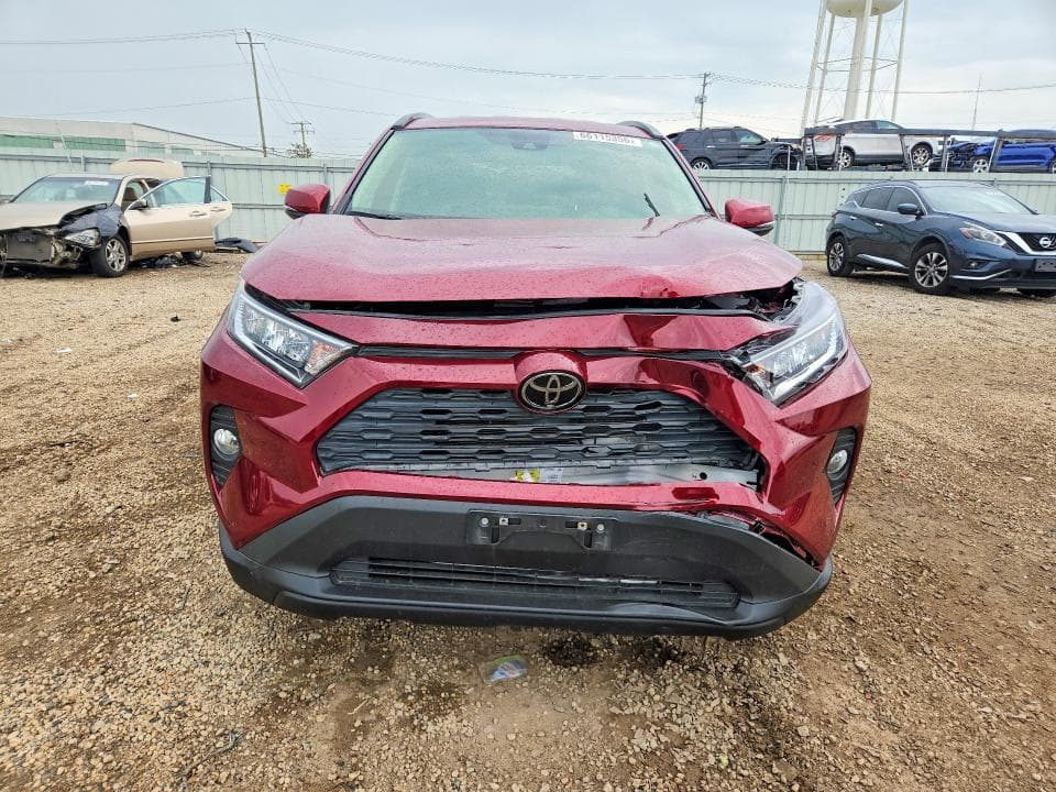 2020 TOYOTA RAV4 XLE 5