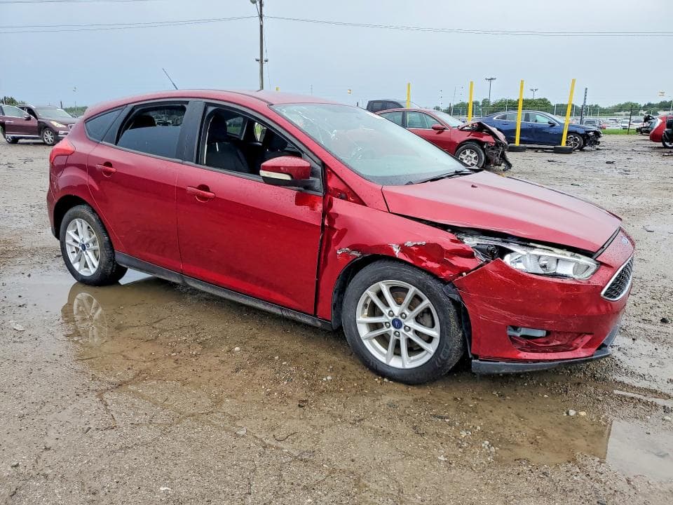 2017 FORD FOCUS SE 4