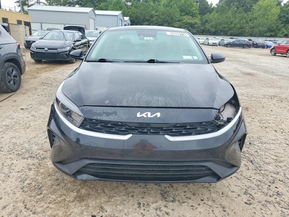 2023 KIA FORTE LXS 5