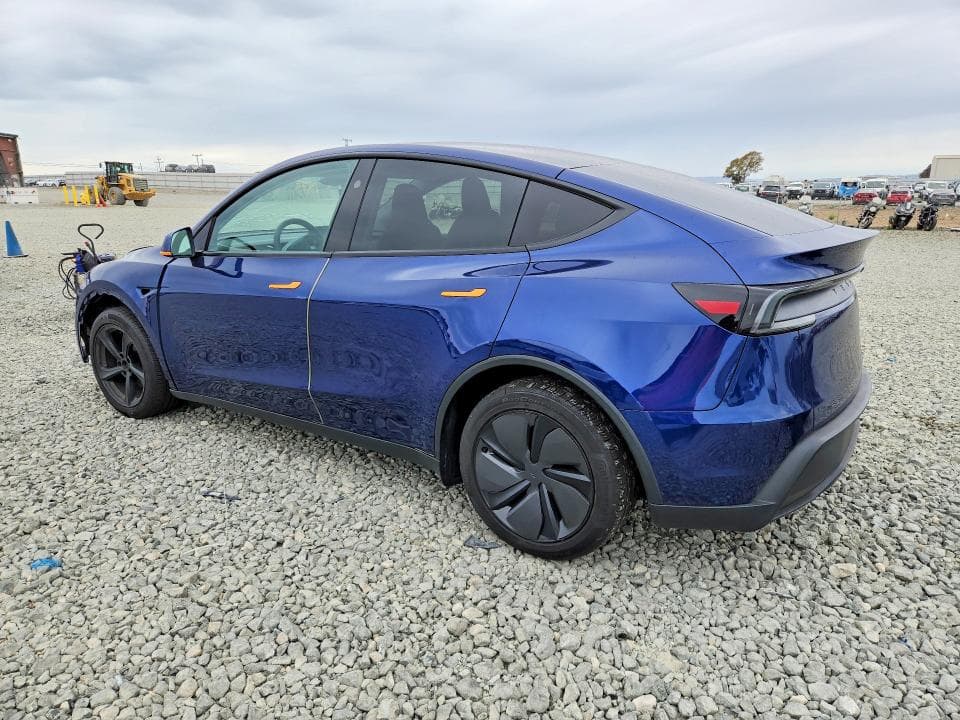 2026 TESLA MODEL Y 2