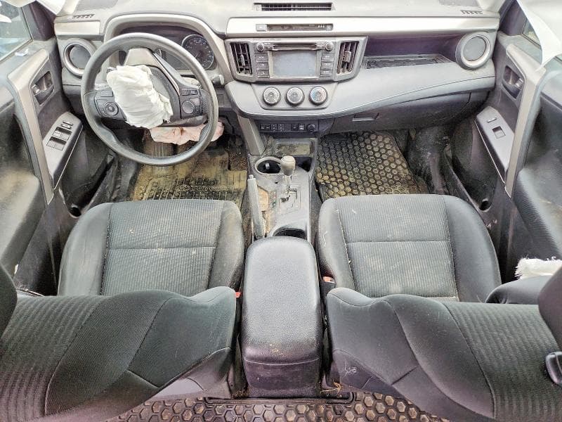 2018 TOYOTA RAV4 LE 8