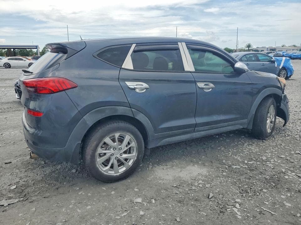 2020 HYUNDAI TUCSON SE 3