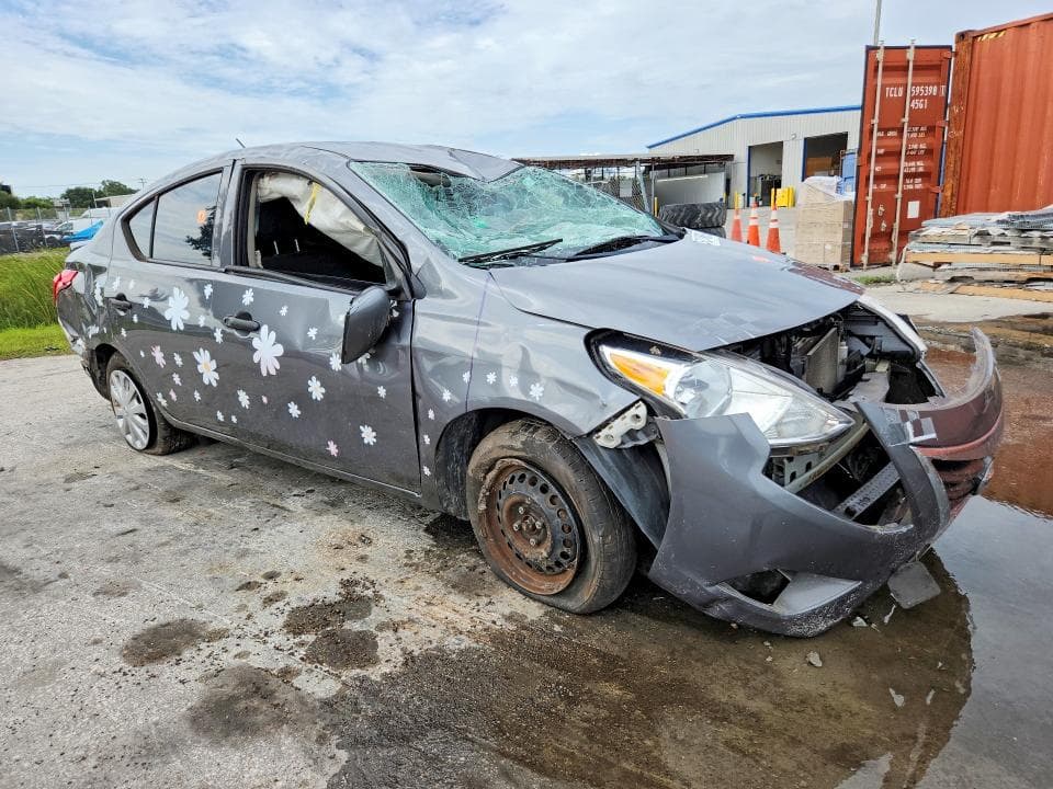 2019 NISSAN VERSA S PLUS 4
