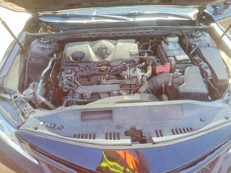 2018 TOYOTA CAMRY SE 11