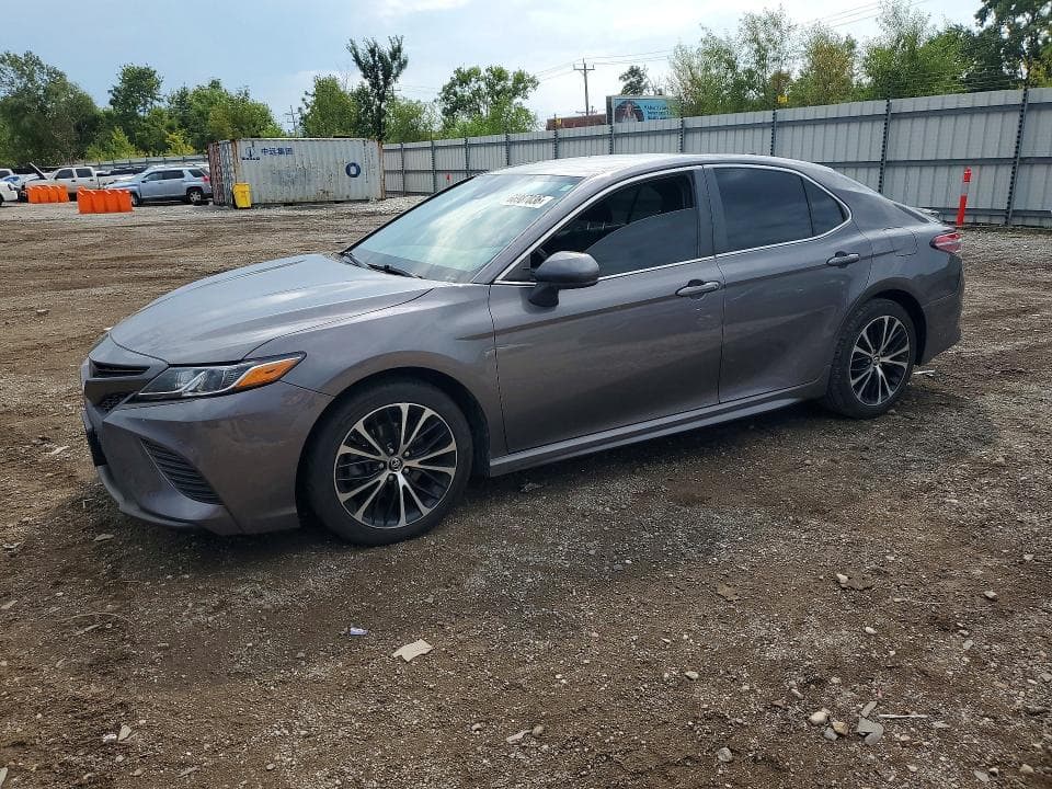 2019 TOYOTA CAMRY SE - 1