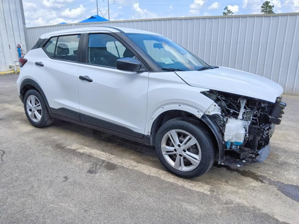 2023 NISSAN KICKS S 4
