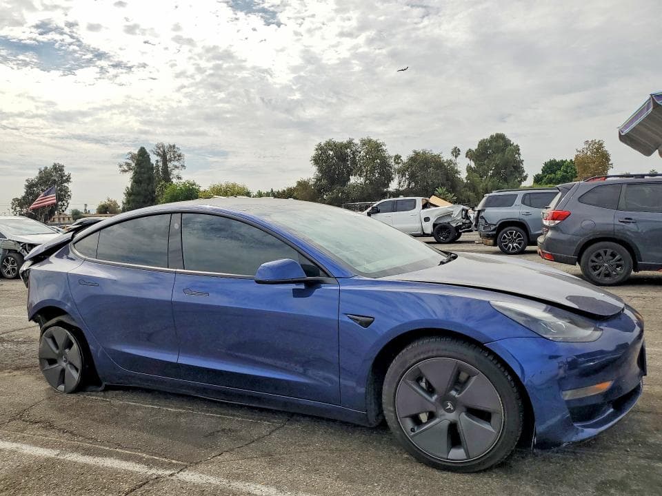 2022 TESLA MODEL 3 4