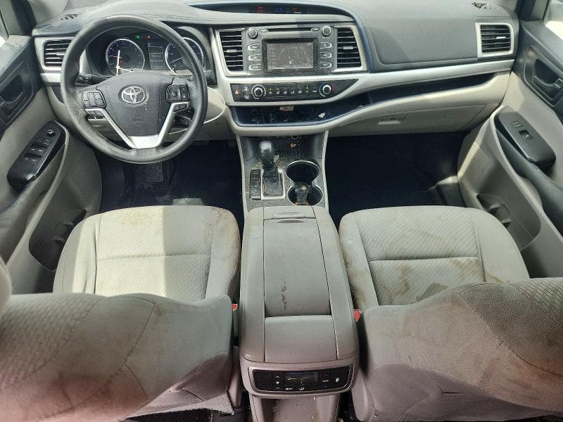2018 TOYOTA HIGHLANDER LE 8