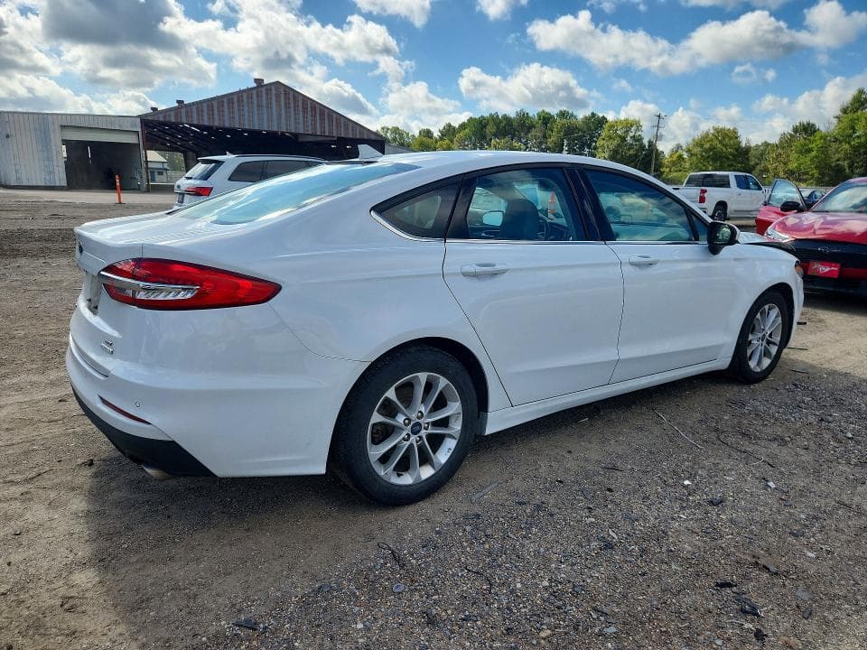 2020 FORD FUSION SE 3