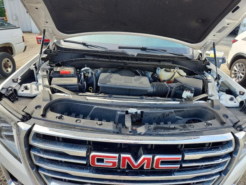 2023 GMC YUKON SLT 12