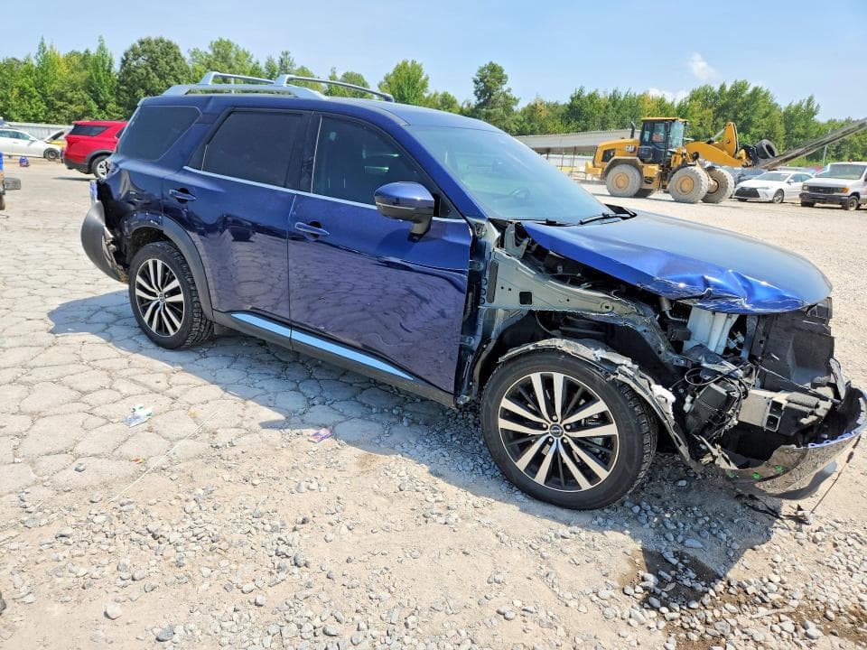2023 NISSAN PATHFINDER PLATINUM 4