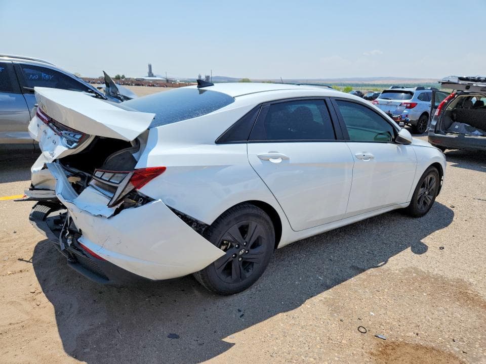 2023 HYUNDAI ELANTRA BLUE 3