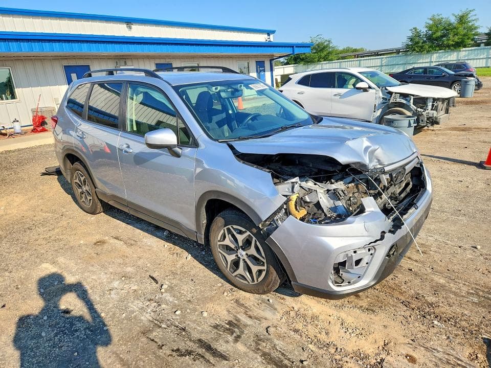 2020 SUBARU FORESTER PREMIUM 4