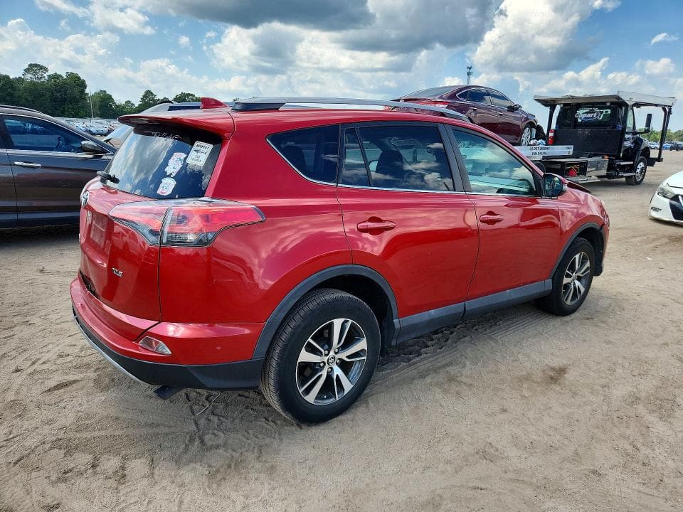 2017 TOYOTA RAV4 XLE 3