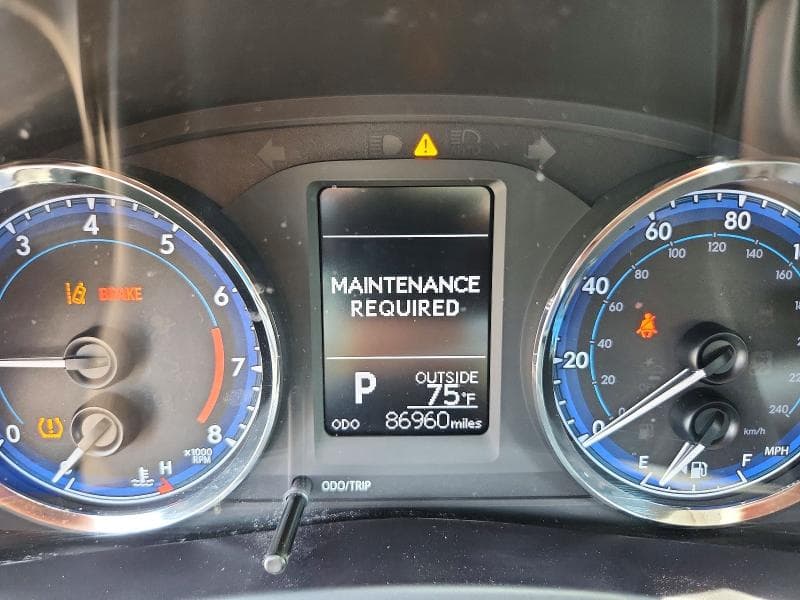 2019 TOYOTA COROLLA LE 9