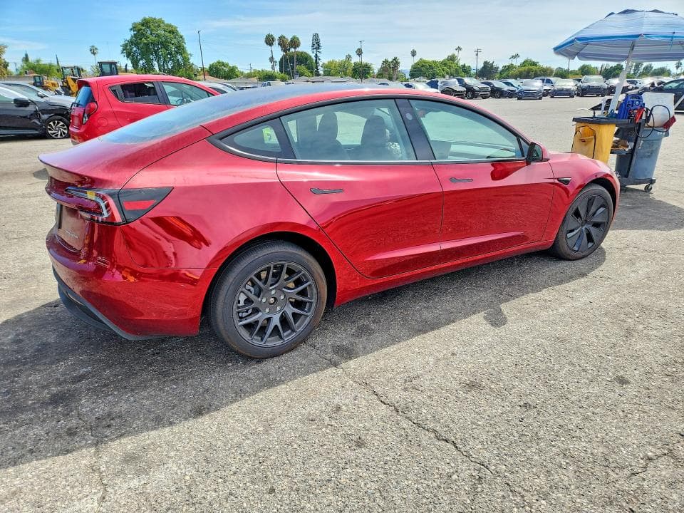 2025 TESLA MODEL 3 3
