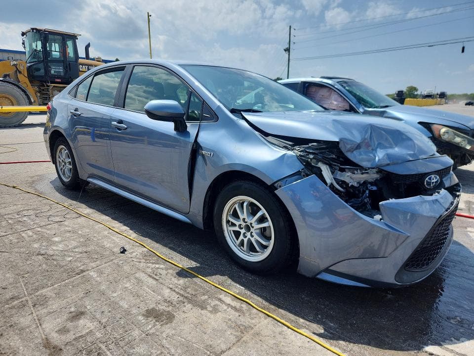 2020 TOYOTA COROLLA LE 4
