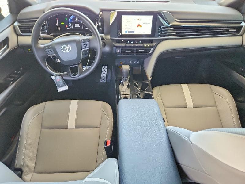 2026 TOYOTA CAMRY SE 8