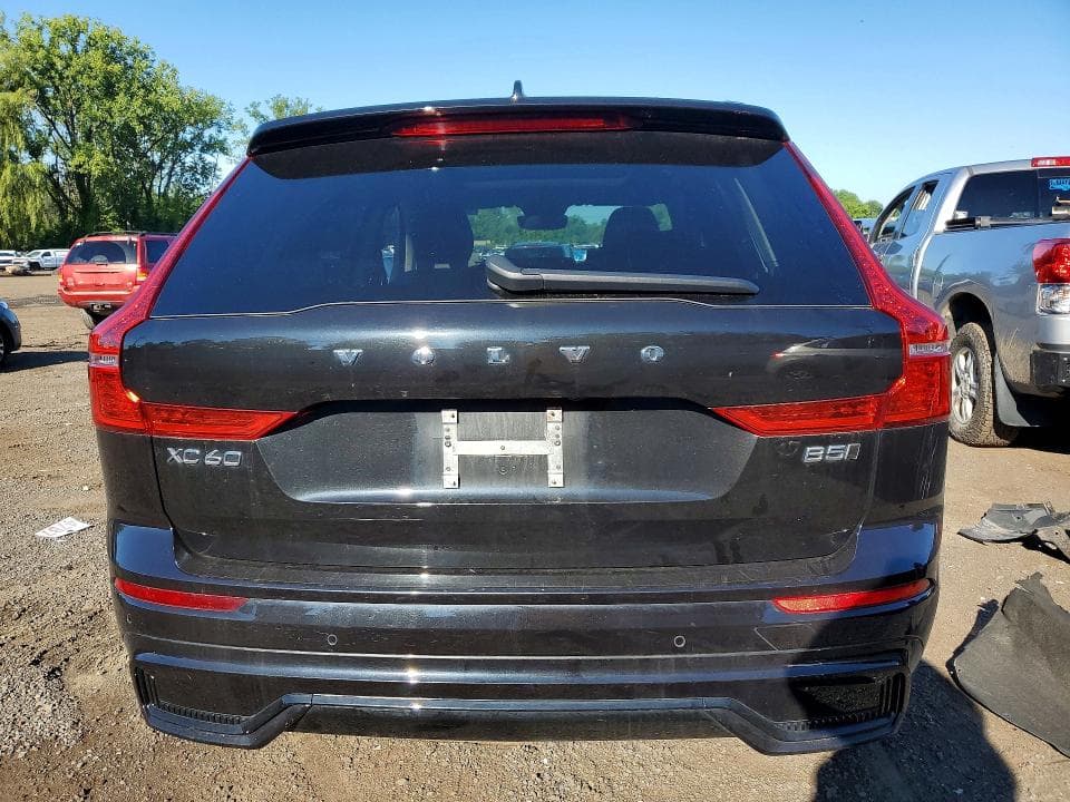 2025 VOLVO XC60 CORE 6