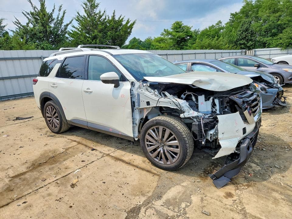 2024 NISSAN PATHFINDER SL 4