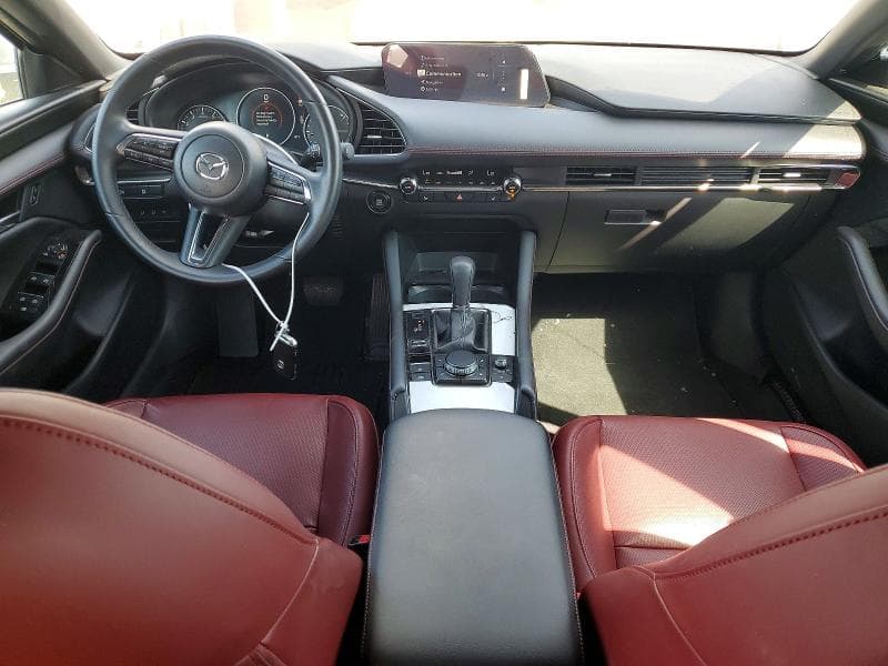 2024 MAZDA 3 PREFERRED 8