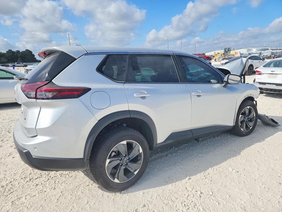 2025 NISSAN ROGUE SV 3